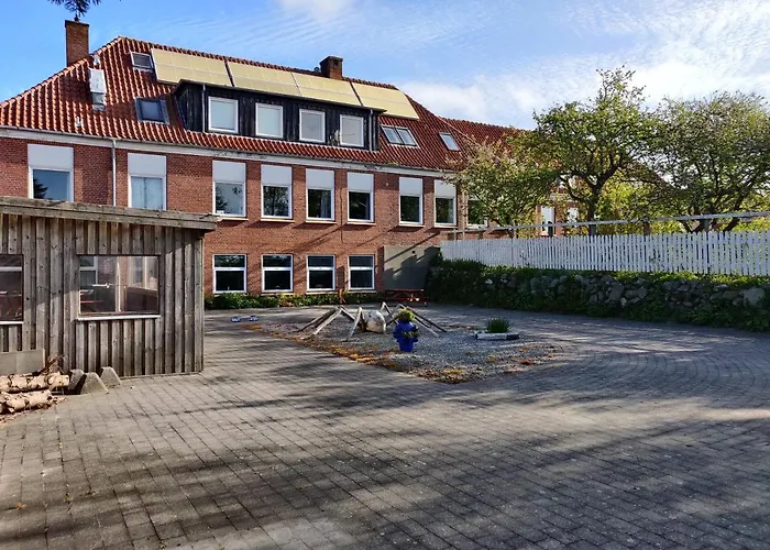 Danhostel Hostal *